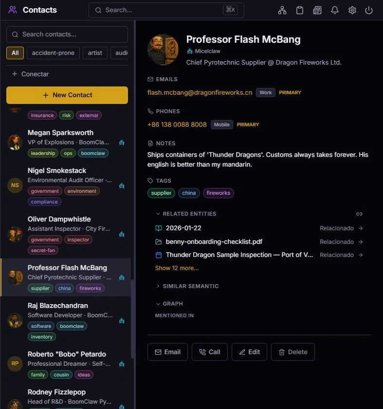Ficha del contacto ficticio Professor Flash McBang con etiquetas y registros relacionados en MicelClaw.