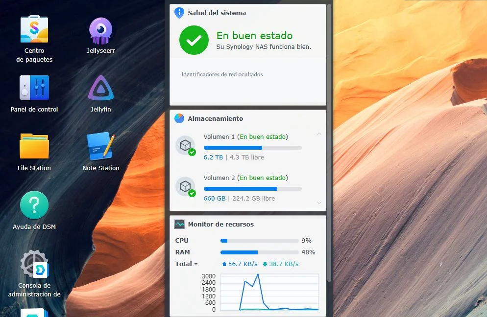 Escritorio real de DSM con accesos a las aplicaciones del servidor.